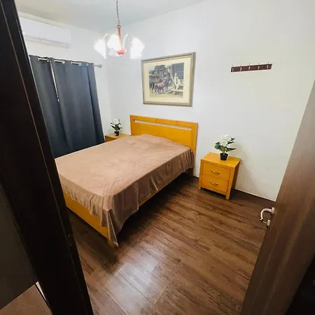 Red Diamond Apartament